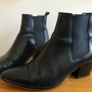 Intervalle leather chelsea boots